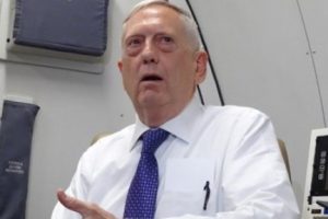 ABD Savunma Bakanı Mattis'ten Irak'a s&uuml;rpriz ziyaret