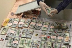 FET&Ouml;'n&uuml;n 34 kasasından servet &ccedil;ıktı