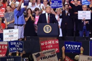 Trump, Amerikan medyasına 'ateş p&uuml;sk&uuml;rd&uuml;'