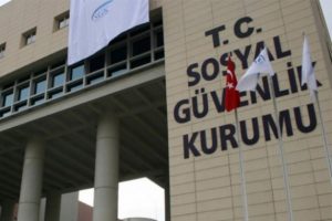 SGK b&uuml;rokrasiyi azaltmak i&ccedil;in e-faturaya ge&ccedil;iyor