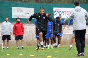 Karab&uuml;kspor'da Alanyaspor mesaisi s&uuml;r&uuml;yor