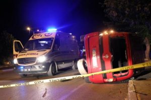 Ref&uuml;je &ccedil;arpan hafif ticari ara&ccedil; devrildi: 1 &ouml;l&uuml;
