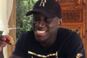 Demba Ba'dan Eskişehirspor tezah&uuml;ratı