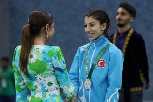 Evin Demirhan bronz madalya ma&ccedil;ına &ccedil;ıkacak