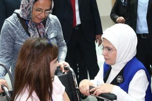 Emine Erdoğan: Empati insanları birbirine yaklaştırır, g&uuml;ven inşa eder