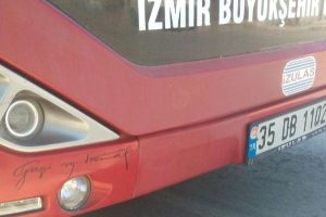 Atat&uuml;rk imzası ve posterine tutanak iddiası