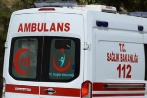 Zincirleme trafik kazası: 1 &ouml;l&uuml;, 4 yaralı