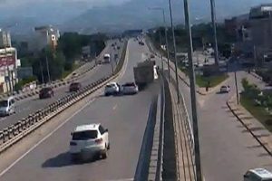 Bir kişinin &ouml;ld&uuml;ğ&uuml; kaza MOBESE'de