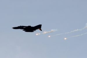 Yemen'de hava saldırısı: 14 &ouml;l&uuml;