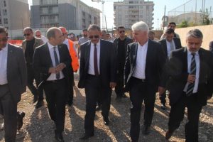 Bakan &Ouml;zhaseki Bursa'da a&ccedil;ıkladı: "250-300 milyar liralık bela kapıda bekliyor"