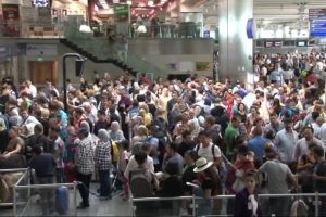 Atat&uuml;rk Havalimanı otoparkında bile yer kalmadı