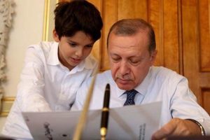 Cumhurbaşkanı Erdoğan'dan torunuyla &ouml;zel fotoğraflar!