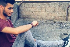 Selfie yaparken elektrik akımına kapılan gen&ccedil; &ouml;ld&uuml;