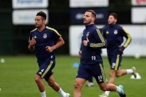 Fenerbah&ccedil;e &ccedil;ıkışa ge&ccedil;mek istiyor