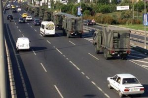 İstanbul'da askeri konvoy şaşkınlığı