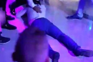 Ağabeyinin d&uuml;ğ&uuml;n&uuml;nde ters takla atmaya kalktı hastanelik oldu