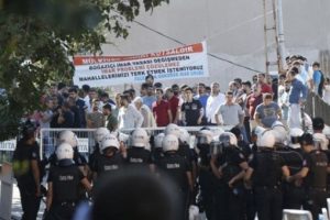 &Uuml;sk&uuml;dar'daki kentsel d&ouml;n&uuml;ş&uuml;m gerginliği i&ccedil;in belediye başkanından a&ccedil;ıklama