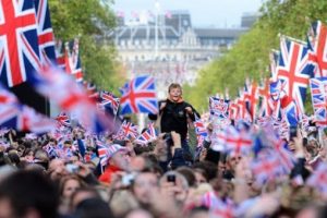'Brexit sonrası ortak pazar ve g&uuml;mr&uuml;k birliğinde kalınmalı'