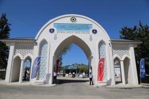 Bursa şehir mezarlığına estetik giriş takı