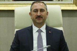 Adalet Bakanı G&uuml;l: Vatandaşın lekelenmeme hakkı korunacak
