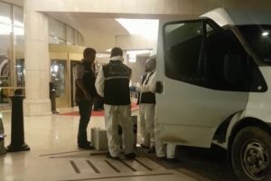 &Uuml;nl&uuml; sunucu Vatan Şaşmaz otelde &ouml;l&uuml; bulundu