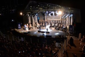 Bursa B&uuml;y&uuml;kşehir Belediyesi Orkestrası'ndan Zeki M&uuml;ren konseri