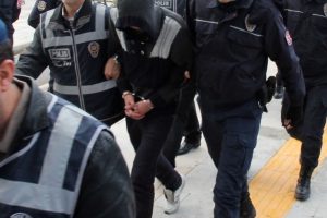 Mardin'de ter&ouml;r operasyonu: 10 g&ouml;zaltı