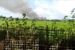 Arakan M&uuml;sl&uuml;manlarının evleri ateşe verildi