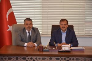&Ccedil;avuşoğlu'ndan Bursa İl Başkanı Salman'a ziyaret