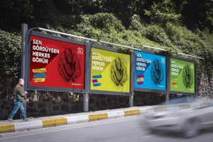 Bursalı reklamcılardan "Sen G&ouml;rd&uuml;ysen Herkes G&ouml;r&uuml;r" kampanyası