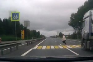 Hayatına mal olan kazadan bir saniye &ouml;ncesi