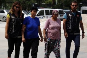 Antalya'da yakalanan uyuşturucu kuryesi şok etti