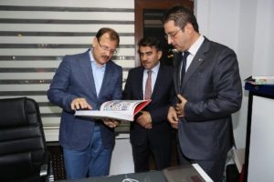 &Ccedil;avuşoğlu,&nbsp;Basın İlan Kurumu Bursa Şubesini ziyaret etti