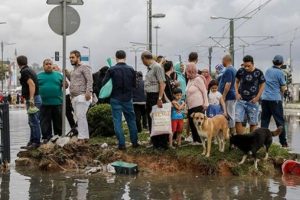 Meteorolojiden yeni a&ccedil;ıklama geldi! Yağmur...
