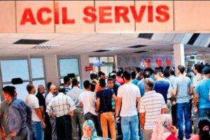 Hastanelerde &ccedil;alışanların isyanı: Başı ağrıyan gidiyor