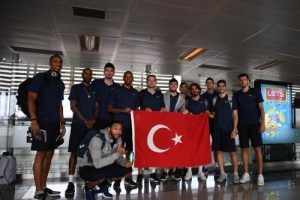 TOFAŞ Baş Antren&ouml;r&uuml; Orhun Ene: Lige renk katmak istiyoruz
