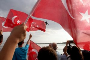 SOLOT&Uuml;RK g&ouml;sterisi nefes kesti