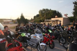 Bursa'da 200 motorcu şehir turu atarak 30 Ağustos Zafer Bayramı'nı kutladı