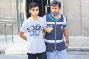 &Ccedil;ete birbirine d&uuml;şt&uuml;, parası geri d&ouml;nd&uuml;