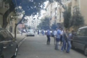 Dolandırıcıya sokak ortasında meydan dayağı
