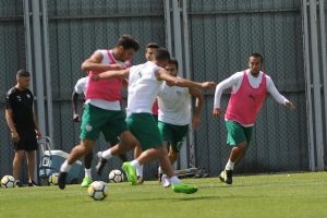 Bursaspor, Akhisar hazırlıklarını s&uuml;rd&uuml;r&uuml;yor