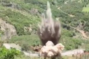 Tunceli'de 70 kiloluk patlayıcı ele ge&ccedil;irildi