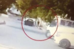 Oğlu ara&ccedil;la ezdi babası pompalıyla vurdu!
