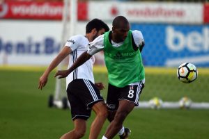 Beşiktaş, Kardemir Karab&uuml;kspor ma&ccedil;ı hazırlıklarını s&uuml;rd&uuml;rd&uuml;