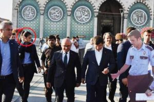 Davutoğlu'nun koruması ile tartışan &ouml;ğretmene g&ouml;zaltı