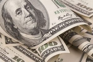 Dolar yılın en d&uuml;ş&uuml;k seviyesini g&ouml;rd&uuml;