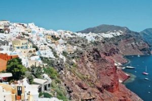 Santorini halkı turist sayısına sınırlama istiyor