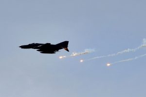 Hava destekli operasyon: 8 ter&ouml;rist &ouml;ld&uuml;r&uuml;ld&uuml;