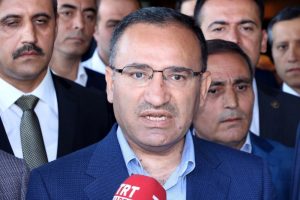 Bozdağ: Referandumun yapılması doğru değildir