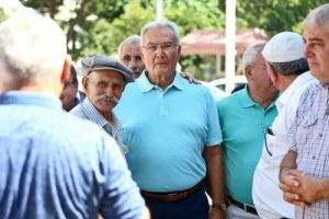 Baykal, rejimi bozmamak i&ccedil;in ikram edilen baklavayı yemedi
